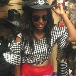 Meet your Posher, Hasset